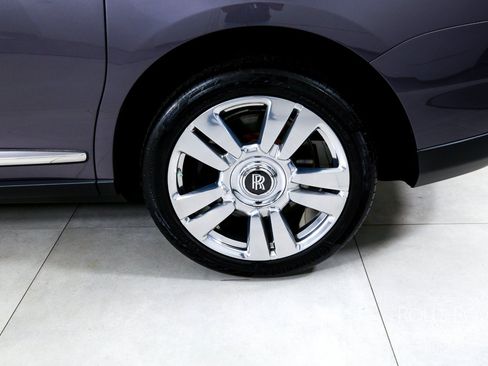 Used 2020 Rolls-Royce Cullinan AWD/4WD image 37
