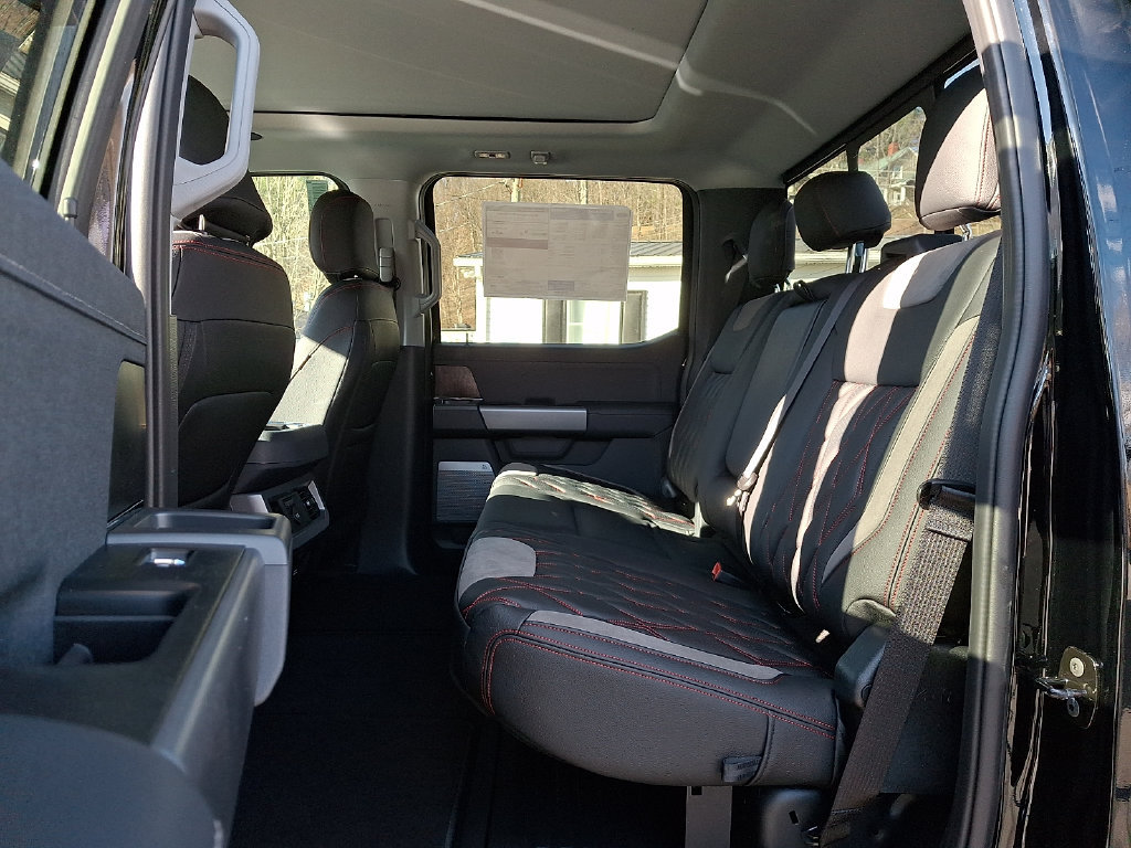 New 2026 Ford F250 Lariat w/ Black Appearance Package AWD/4WD image 5