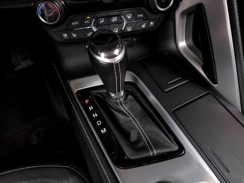 Used 2019 Chevrolet Corvette Stingray Coupe RWD image 41