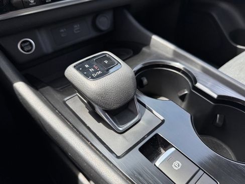 Used 2023 Nissan Rogue SV FWD image 33