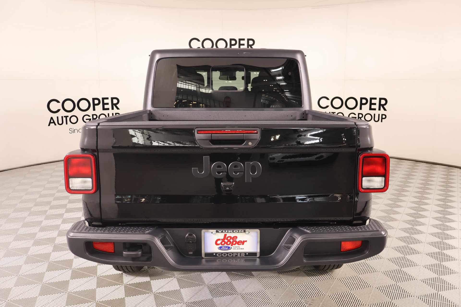 Used 2025 Jeep Gladiator Sport AWD/4WD image 21