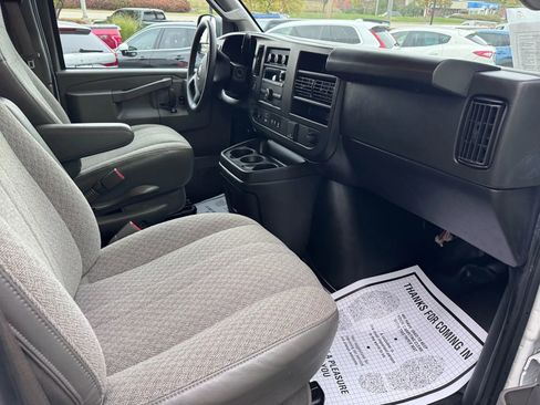 Used 2022 Chevrolet Express 3500 LS image 11