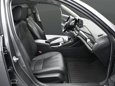 Certified 2024 Acura Integra FWD image 19