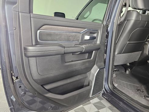New 2026 RAM 3500 Laramie w/ Night Edition AWD/4WD image 33