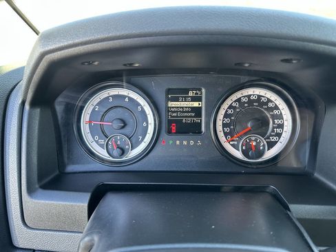 Used 2015 RAM 1500 ST w/ SXT Appearance Group image 21