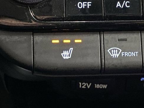 Used 2023 Hyundai Elantra SEL w/ Convenience Package image 7