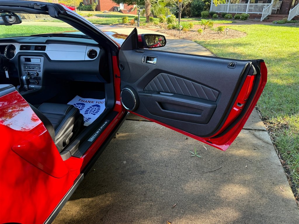 Used 2012 Ford Mustang Premium RWD image 55