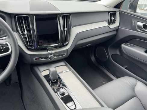 Certified 2025 Volvo XC60 B5 Plus image 26