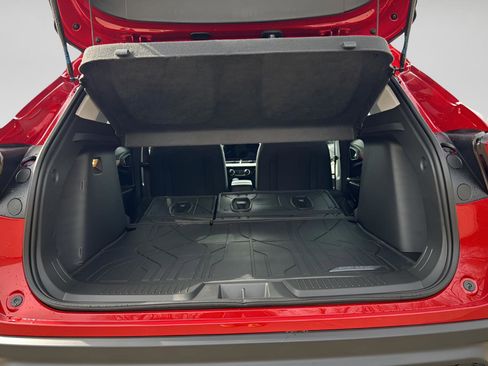 New 2026 Chevrolet Trax LT w/ LT Convenience Package FWD image 20