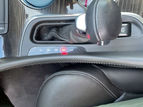 Used 2019 Buick Envision Essence image 11