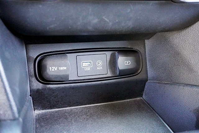 Used 2020 Hyundai Santa Fe SE FWD image 38