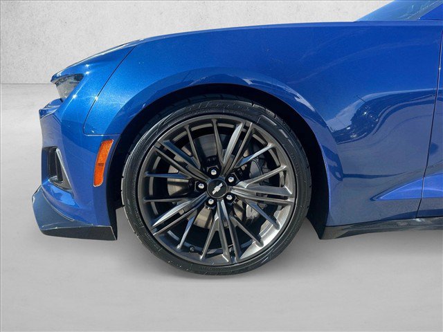 Used 2019 Chevrolet Camaro ZL1 RWD image 28
