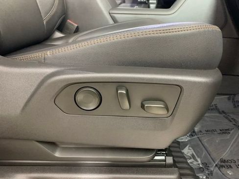 Used 2023 GMC Sierra 1500 AT4 w/ Technology Package AWD/4WD image 20