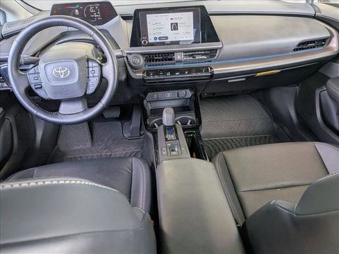 Used 2023 Toyota Prius XLE FWD image 16