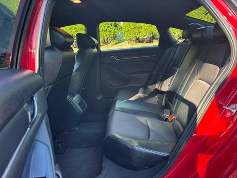Used 2018 Honda Accord Sport image 21