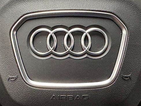 Used 2022 Audi SQ7 Premium Plus w/ SQ7 Black Optic Package image 29