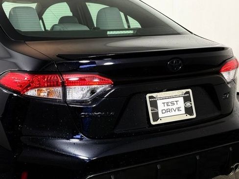 Used 2024 Toyota Corolla SE w/ SE Premium Package FWD image 16