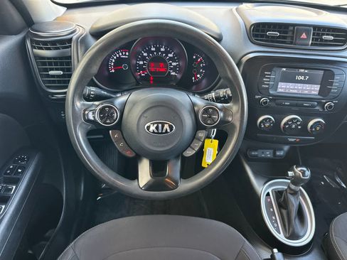 Used 2019 Kia Soul FWD image 15
