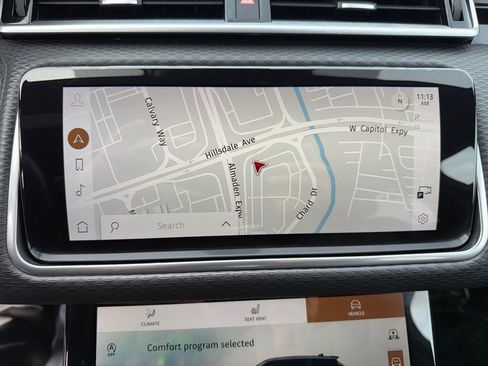 Used 2022 Land Rover Range Rover Velar R-Dynamic S image 19