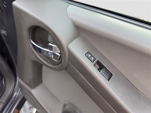 Used 2013 Nissan Xterra S image 30