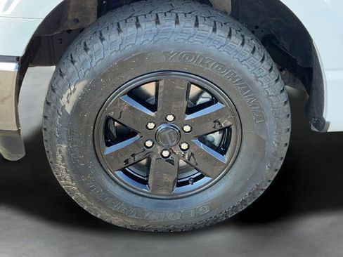 Used 2021 Ford F150 XLT w/ Trailer Tow Package image 9