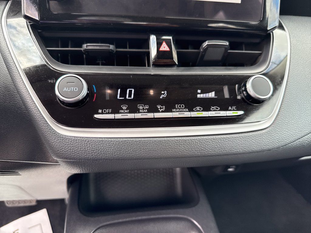 Used 2026 Toyota Corolla LE FWD image 17