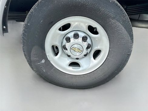 New 2024 Chevrolet Express 3500 w/ Power Convenience Package RWD image 18