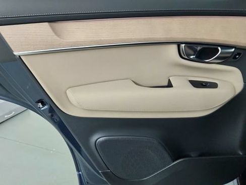 New 2026 Volvo XC90 B6 Plus w/ Protection Package Premier AWD/4WD image 29