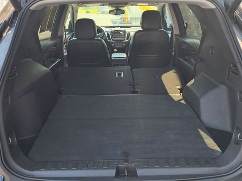 Used 2018 Chevrolet Equinox Premier FWD image 25