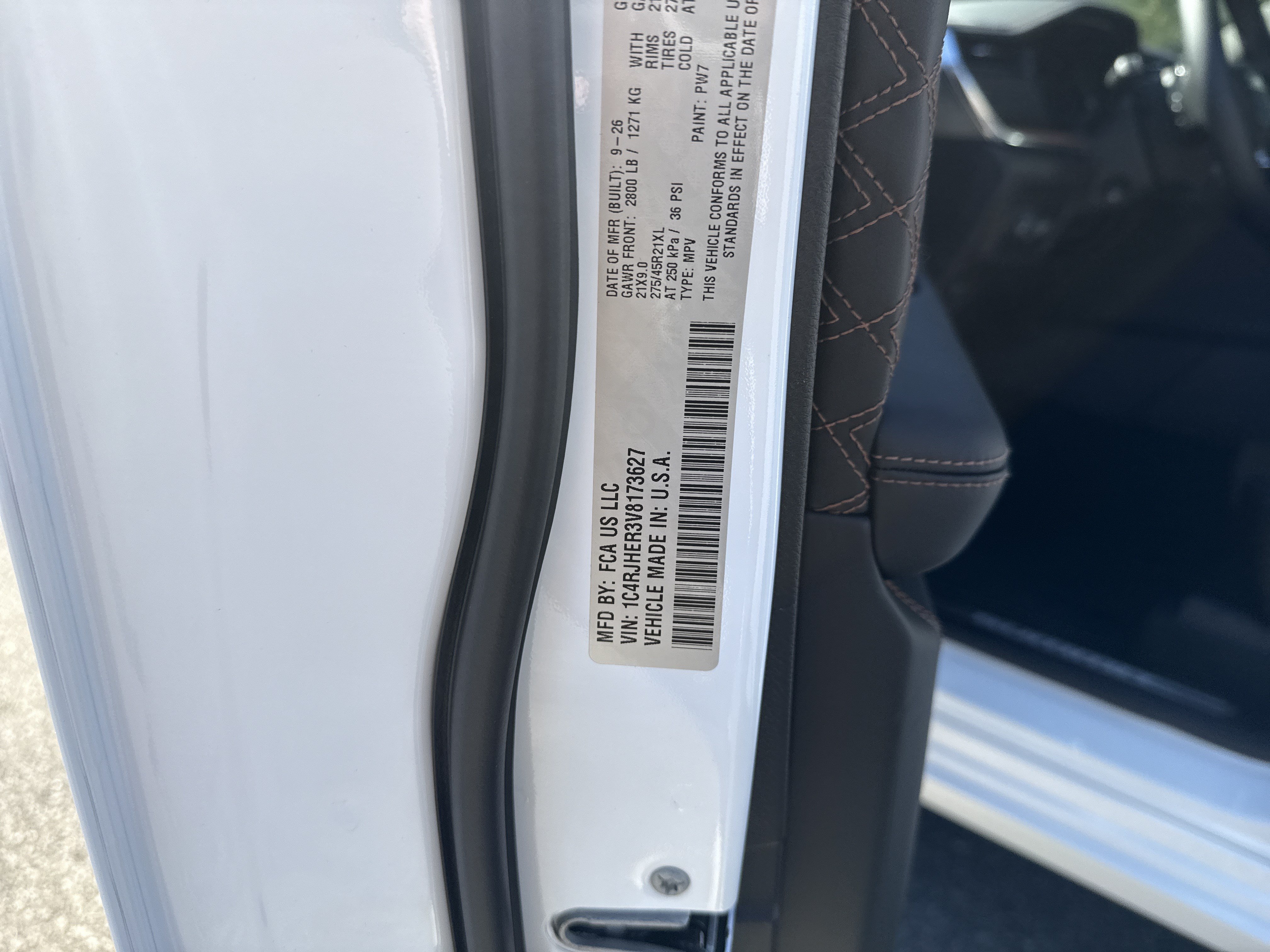 New 2027 Jeep Grand Cherokee Summit AWD/4WD image 32