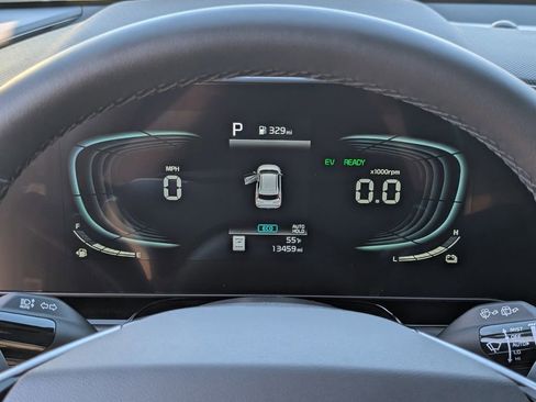 Certified 2023 Kia Niro EX image 22