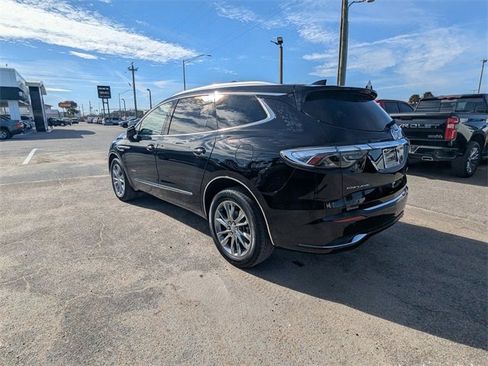 Used 2023 Buick Enclave Avenir w/ Avenir Technology Package image 6