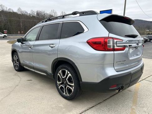 Used 2023 Subaru Ascent Touring image 6