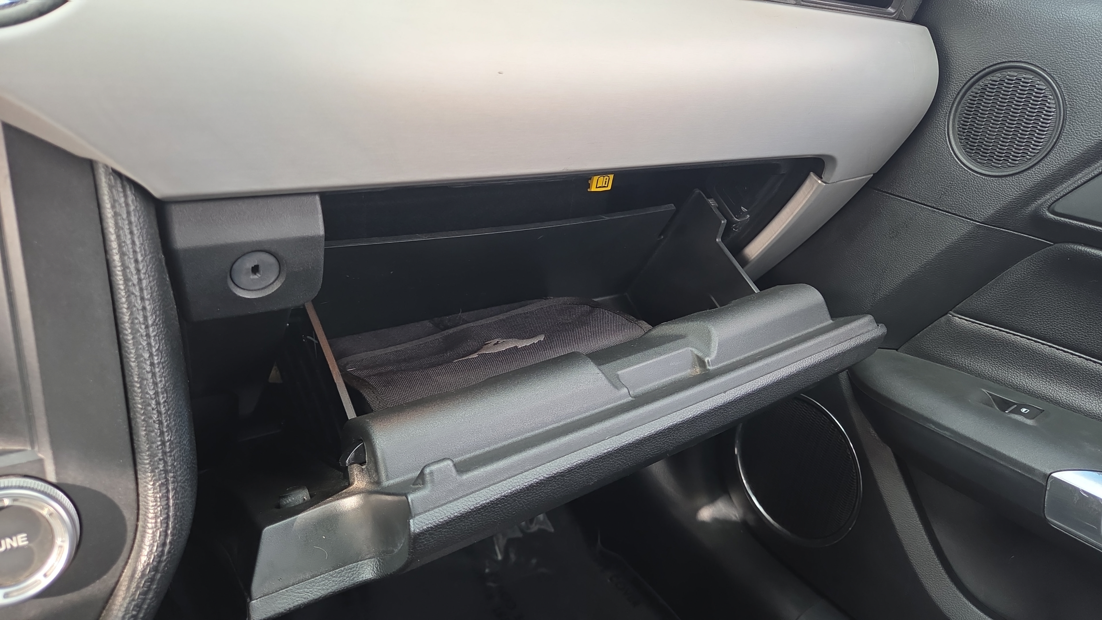 Used 2016 Ford Mustang Premium RWD image 36