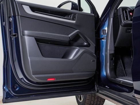 New 2026 Porsche Cayenne E-Hybrid Coupe image 25