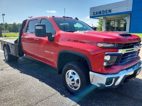 New 2026 Chevrolet Silverado 3500 LT w/ Convenience Package AWD/4WD image 2