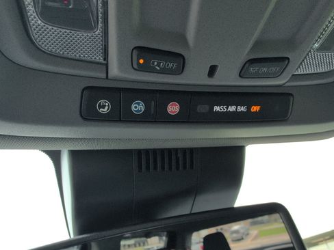 Used 2023 GMC Sierra 1500 SLT w/ SLT Convenience Package AWD/4WD image 37