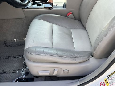 Used 2014 Toyota Camry XLE w/ Leather Package FWD image 34