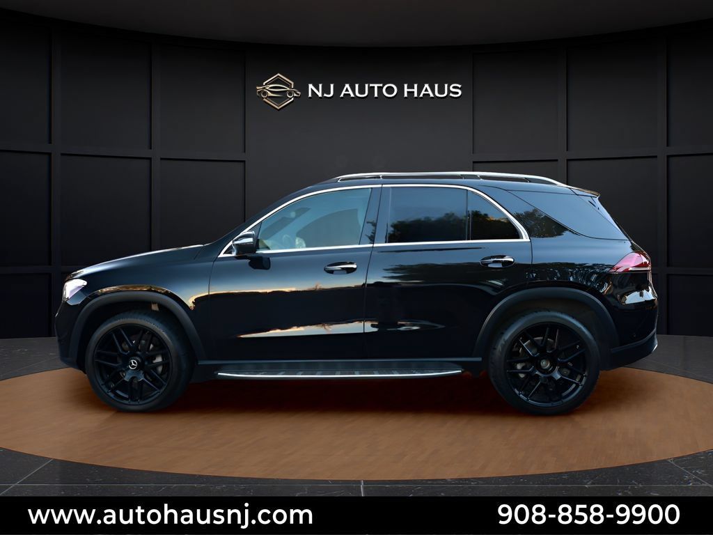 Used 2020 Mercedes-Benz GLE 350 4MATIC w/ 3rd Row Seat Package image 10