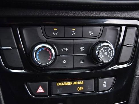 Used 2020 Buick Encore Preferred image 14