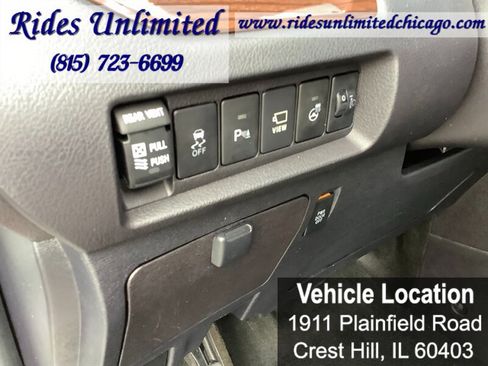Used 2018 Toyota Sienna Limited Premium w/ Carpet Mat Package AWD/4WD image 17