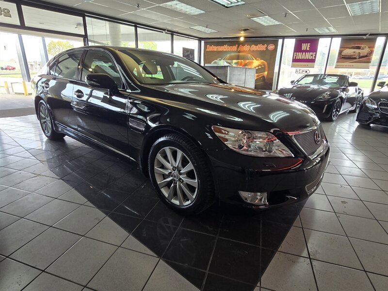 Used 2011 Lexus LS 460 L w/ Luxury Pkg AWD/4WD image 3