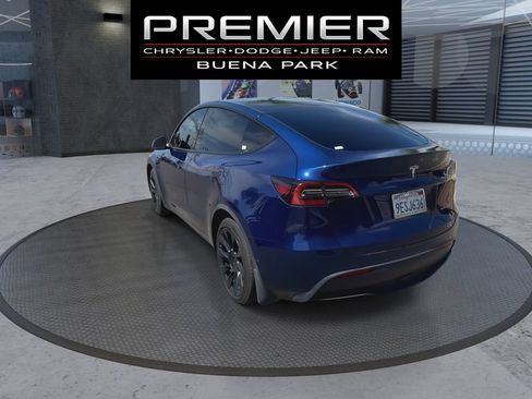 Used 2021 Tesla Model Y Long Range AWD/4WD image 6