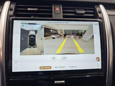 New 2025 Land Rover Discovery Dynamic SE AWD/4WD image 27