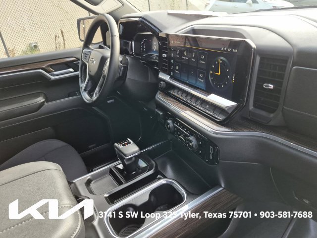 Used 2025 Chevrolet Silverado 1500 RST RWD image 13