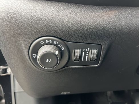 New 2026 Jeep Compass Limited AWD/4WD image 11