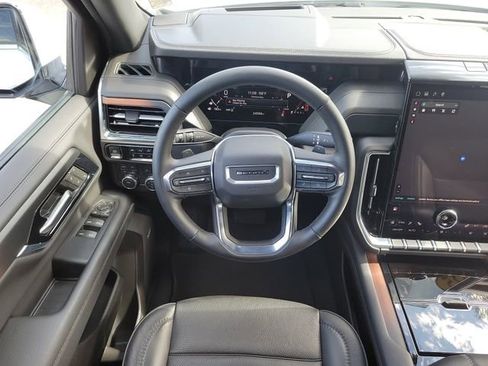 Certified 2025 GMC Yukon XL Denali image 20