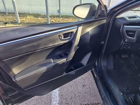 Used 2015 Toyota Corolla S FWD image 5