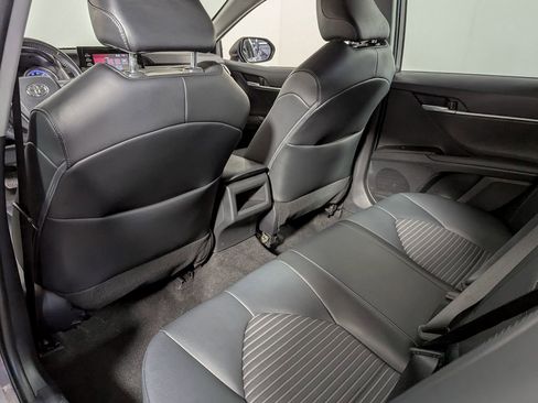 Used 2022 Toyota Camry SE w/ Convenience Package image 41