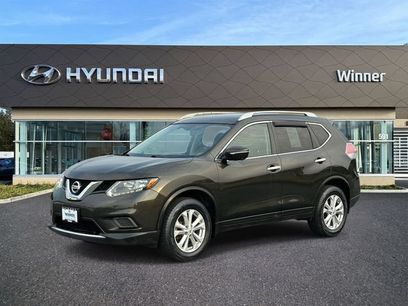 Used 2015 Nissan Rogue SV w/ SV Premium Package